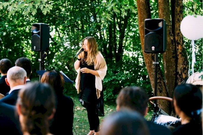 Event- & Hochzeitssängerin Mièl