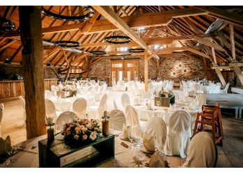 Gut Edenholzhausen - Top Location für Hochzeiten, Privat- und Firmenfeiern.